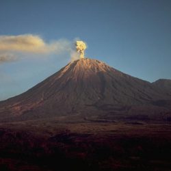 Gunung Mistis di Indonesia - Gunung Semeru - Noice