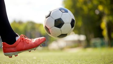 Punya Prestasi Sepak Bola Mengagumkan, Ini Dia 10 Pemain Terbaik Indonesia