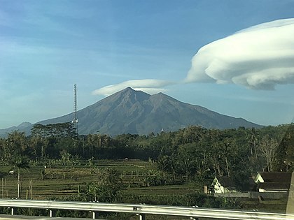 Cerita Horor Pendaki Gunung - Gunung Merbabu - Wikipedia