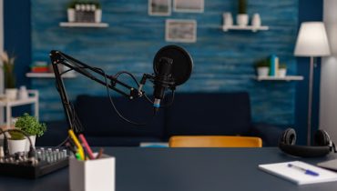 Mengenal Apa Itu Podcast: Definisi, Asal-usul dan Manfaatnya