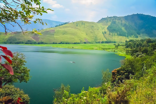 Asal Usul Danau Toba yang Wajib Banget Kalian Tahu! - NOICE