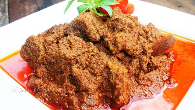 Makanan-Khas-Lebaran-di-Indonesia-Rendang