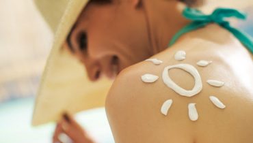 Ketahui 7 Manfaat Sunscreen untuk Wajah