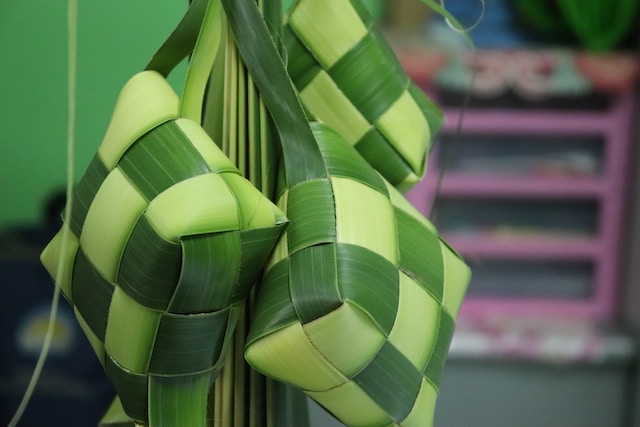 Makanan Khas Lebaran di Indonesia - Ketupat