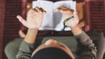 Memakbulkan Doa dengan Tahajud, Ini Tuntunan Sunahnya!