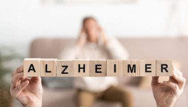 Waspada! Ini 9 Ciri-Ciri Penyakit Alzheimer & Cara Mengatasinya