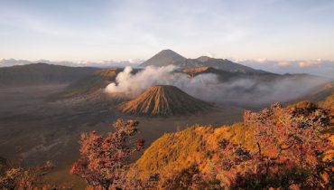 Tempat Wisata di Indonesia Paling Populer, Mana Saja?